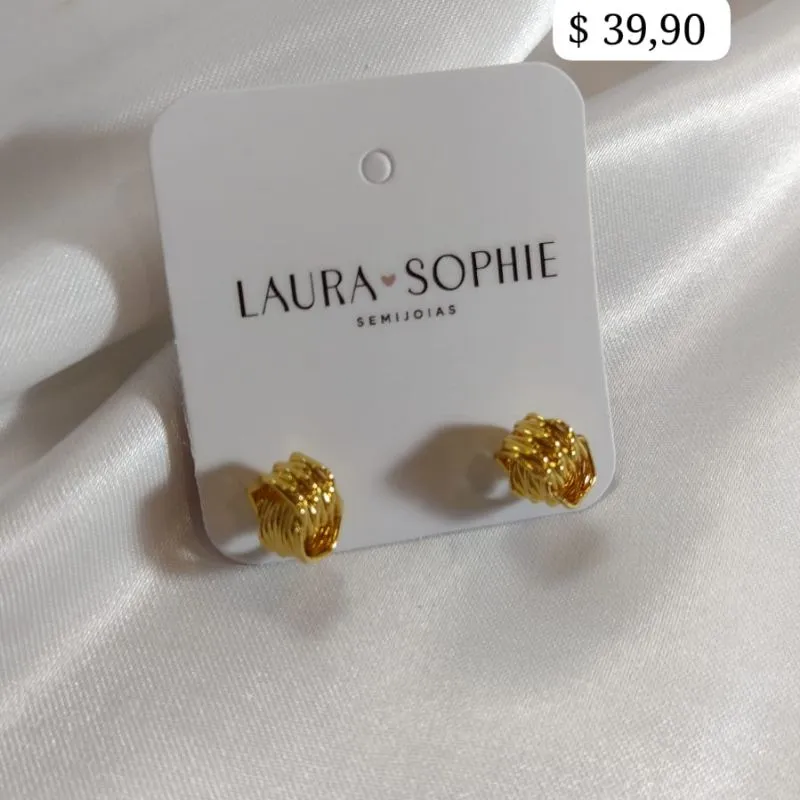 BRINCO NÓ COM DETALHES EM LISTRAS