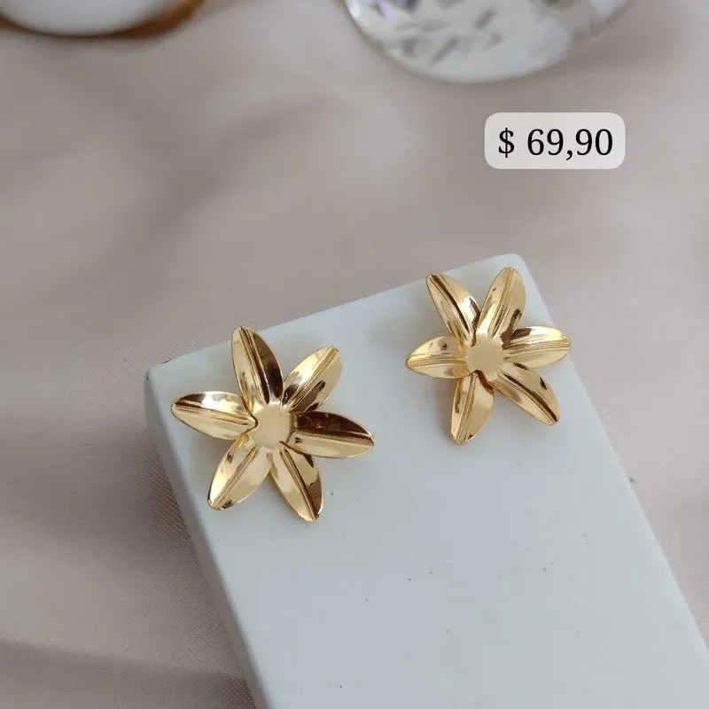 BRINCO ORGANICO EM FORMA DE FLOR TODA CURVADA