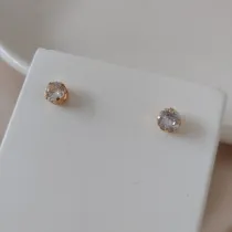 BRINCO PEDRA LILAS CLARA