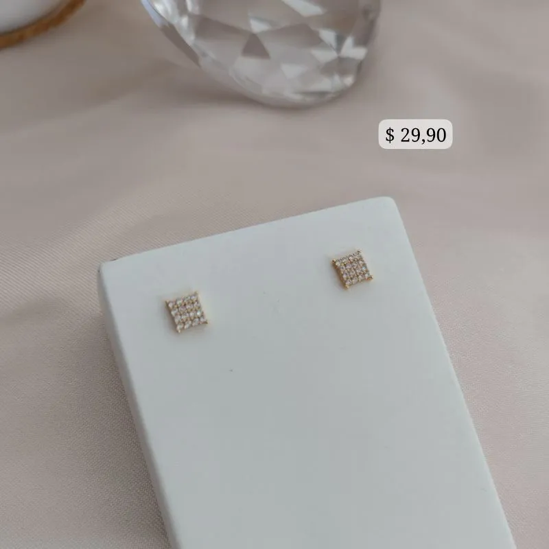 BRINCO QUADRADO PP CRAVEJADO EM MICRO ZIRCONIA