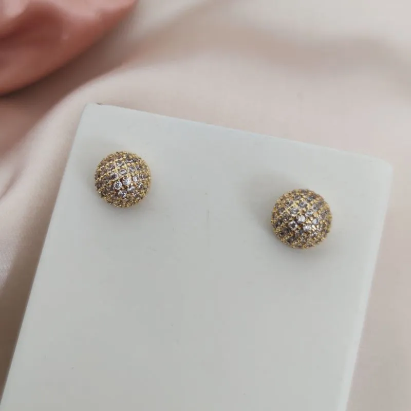 BRINCO REDONDO CRAVEJADO EM MICRO ZIRCONIA