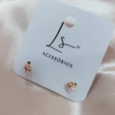 BRINCO SOLITARIO PEDRA CORAÇÃO MINI ZIRCONIA ROSA