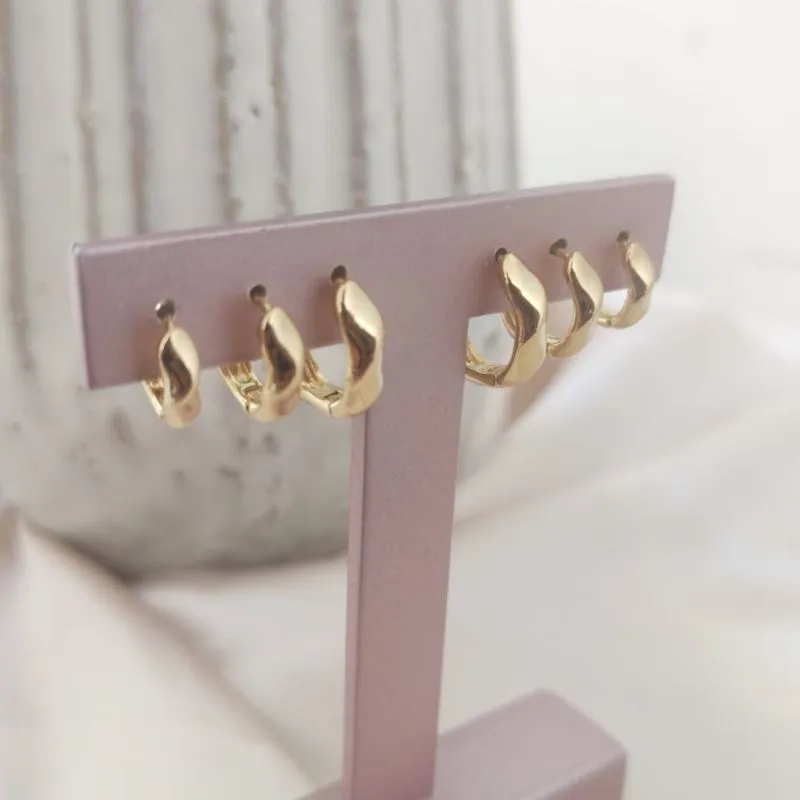 BRINCO TRIO DE ARGOLA LISA TORCIDAS BRINCO TRIO DE ARGOLA LISA TORCIDAS