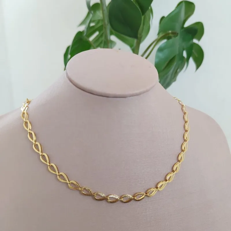 CHOKER FORMATO GOTA DE LADOs VAZADA CHOKER FORMATO GOTA DE LADOs VAZADA