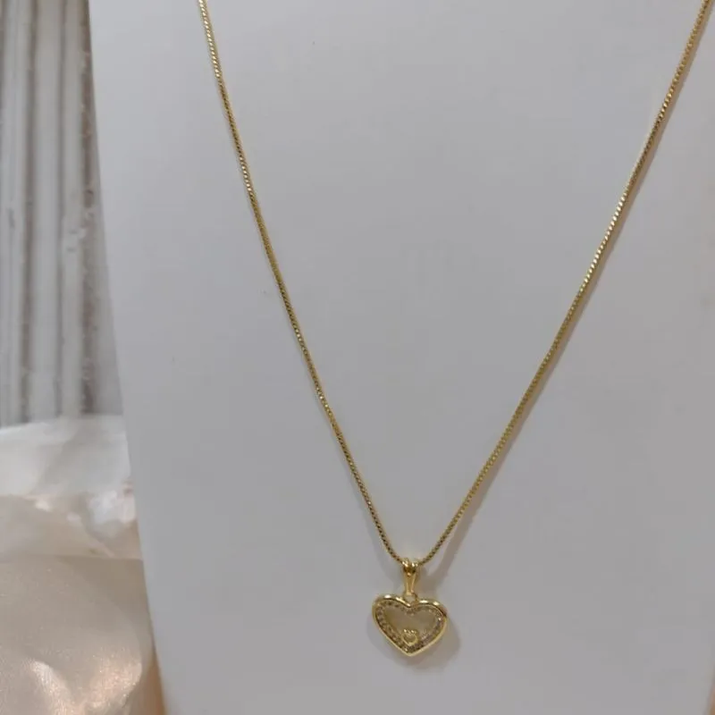 COLAR COM CORAÇÃO CRAVEJADO ZIRCONI A OUTRO DENTRO LISO