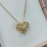 COLAR PINGENTE CORAÇÃO CRAVEJADO MEIO ZIRCONIA COM ZIRCONIA RETANGULAR AO REDOR