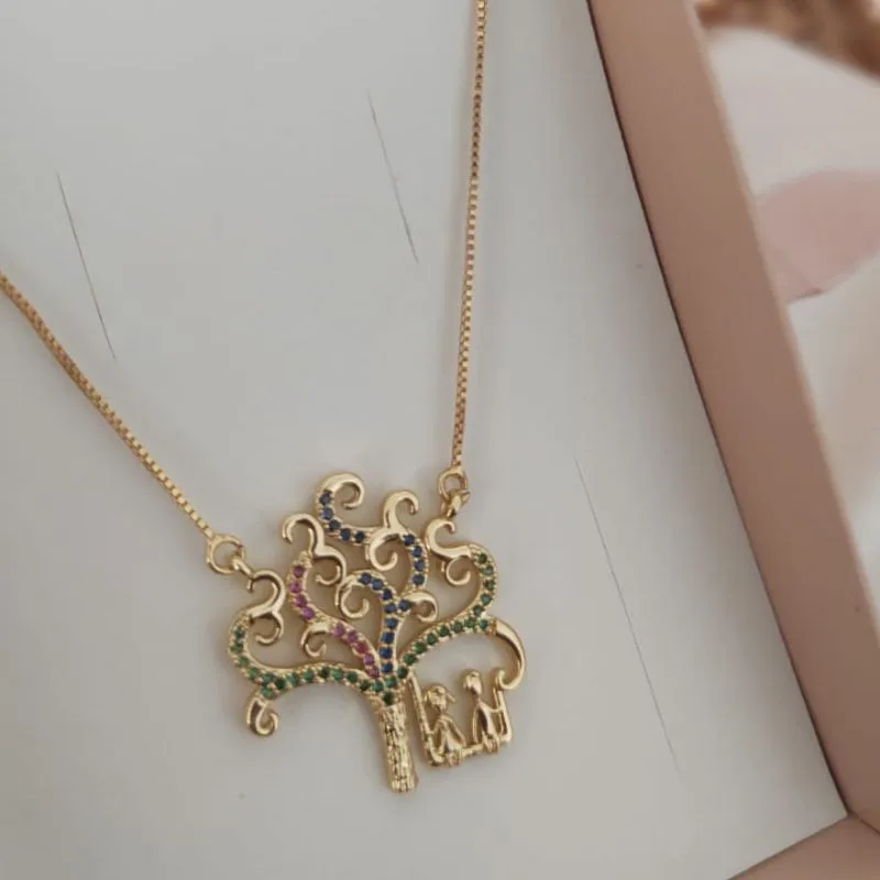 COLAR VENESIANA PINGENTE ARVORE DA VIDA VAZADO CRAVEJADO ZIRCONIA COLORIDA VAZADA COLAR VENESIANA PINGENTE ARVORE DA VIDA VAZADO CRAVEJADO ZIRCONIA COLORIDA VAZADA