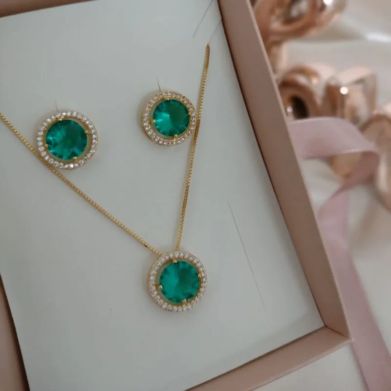 CONJUNTO VENEZIANA PEDRA REDONDA VERDE ZIRCONIA AO REDOR 15MM CONJUNTO VENEZIANA PEDRA REDONDA VERDE ZIRCONIA AO REDOR 15MM