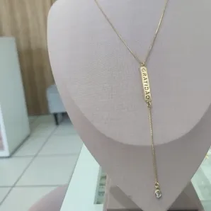 LONGUINHO ESTILO GRAVATINHA NOME GRATIDÃO VAZADO