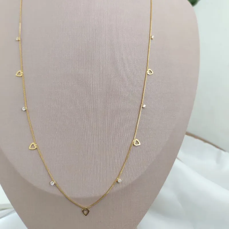 LONGUINHO VENEZIANA COM PONTOS DE LUZ E PLACAS DE CORAÇÃO VAZADO LONGUINHO VENEZIANA COM PONTOS DE LUZ E PLACAS DE CORAÇÃO VAZADO