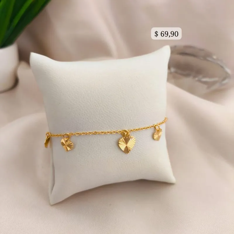 PULSEIRA COM 5 PLACAS DE CORAÇÕES LISTRADOS