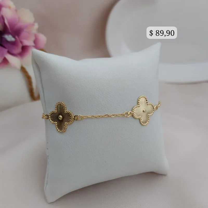 PULSEIRA EM ELOS PORTUGUES COM 3 TREVOS PULSEIRA EM ELOS PORTUGUES COM 3 TREVOS