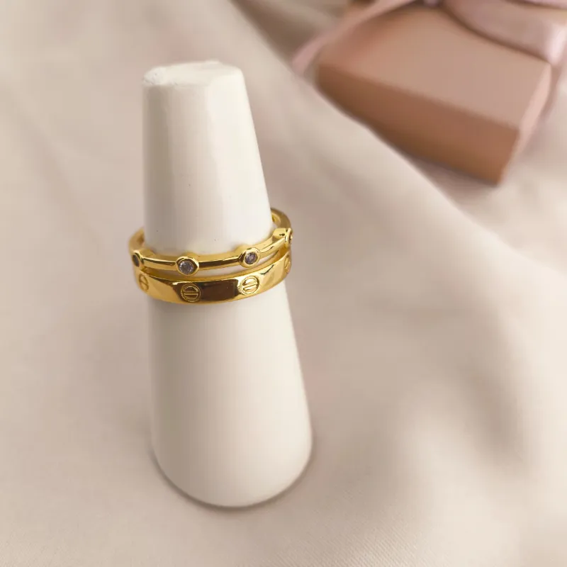 ANEL 2 EM 1 INPIRAÇÃO CARTIER E LISO COM PONTOS DE LUZ