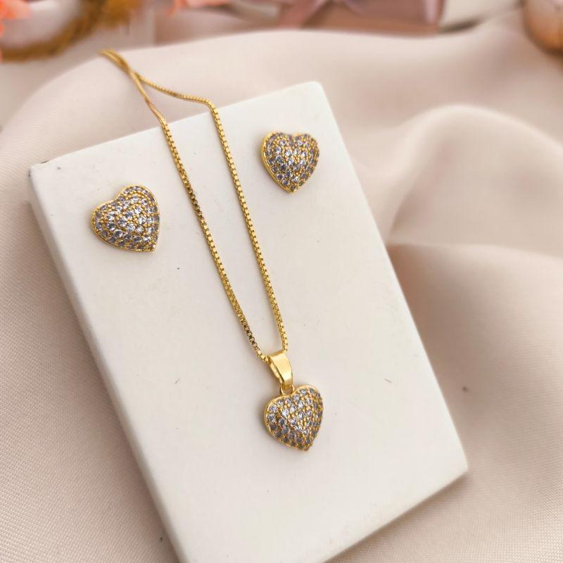 CONJUNTO CORAÇÃO  CRAVEJADO EM MICRO ZIRCONIA
