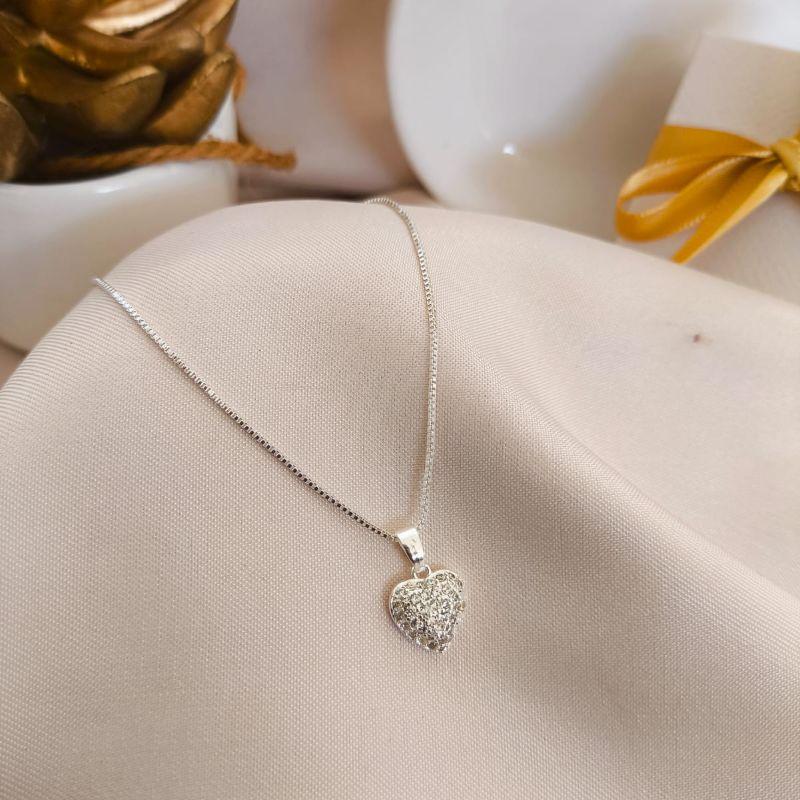 COLAR COM CORAÇÃO PEQUENO TODO  CRAVEJADO COM MICRO ZIRCONIA