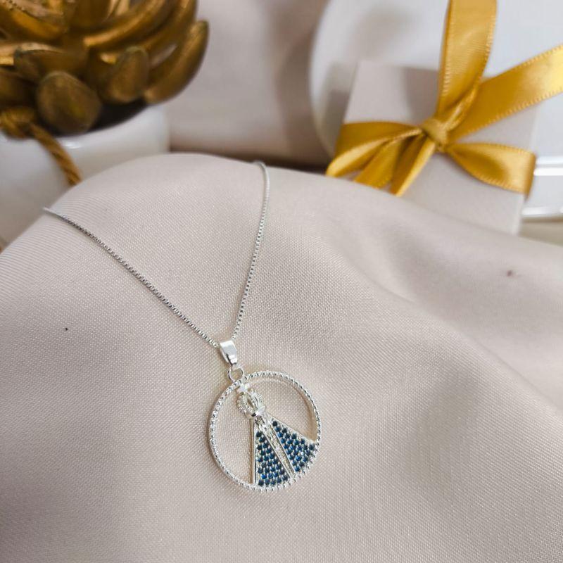 COLAR NOSSA SENHORA APARECIDA  CRAVEJADO EM MICRO ZIRCONIA AZUL REDONDO VAZADO
