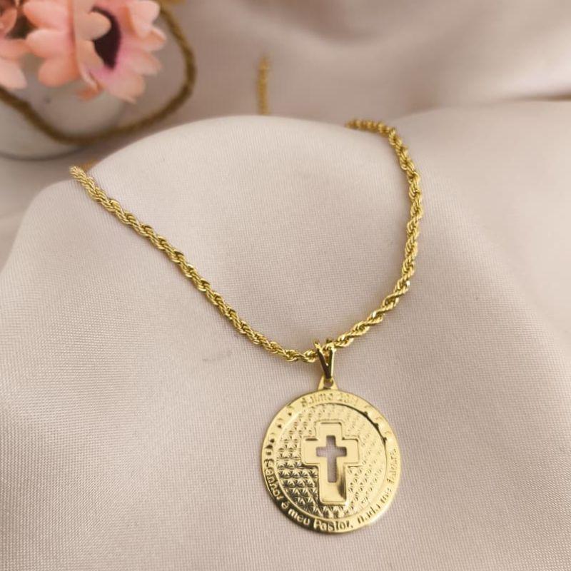 COLAR CORDÃO BAIANO COM PINGENTE REDONDE E CRUZ NO MEIO VAZADO