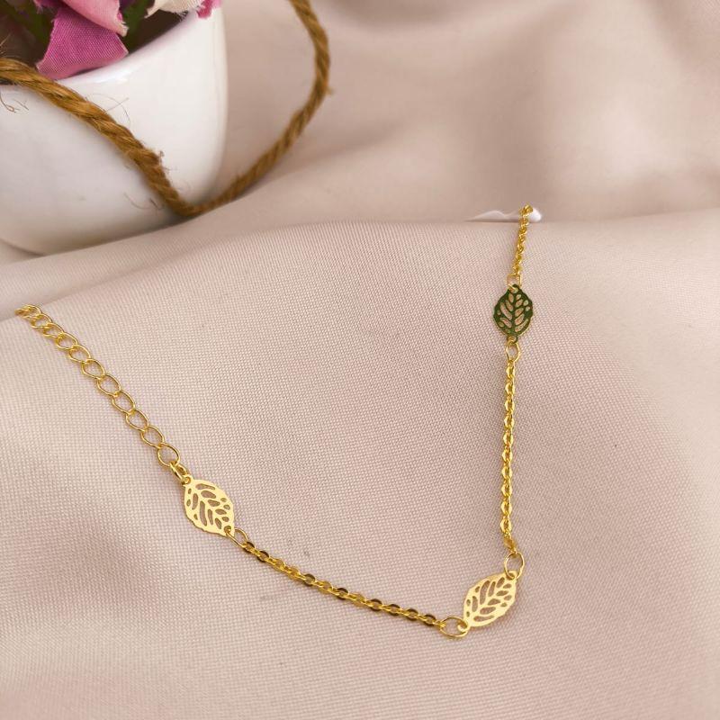 PULSEIRA ELO PORTUGUES COM FOLHAS VAZADAS PULSEIRA ELO PORTUGUES COM FOLHAS VAZADAS