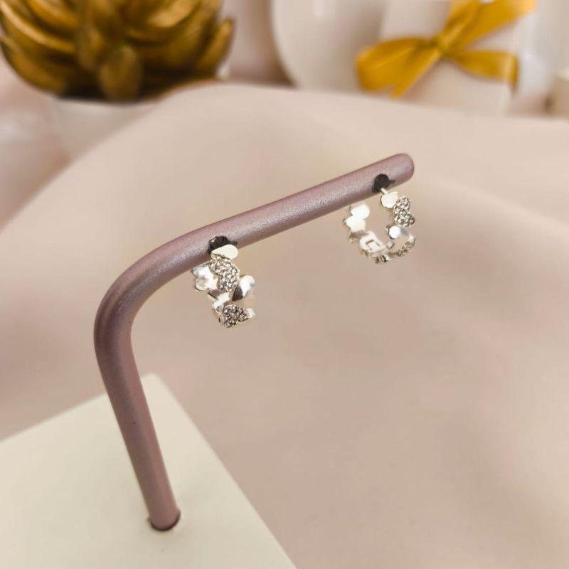 ARGOLA COM CORAÇÕES LISOS E CRAVEJADA EM MICRO ZIRCONIA