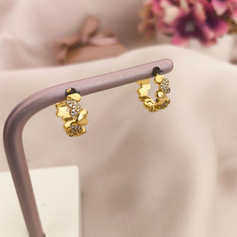 ARGOLA COM CORAÇÕES LISOS E CRAVEJADA EM MICRO ZIRCONIA