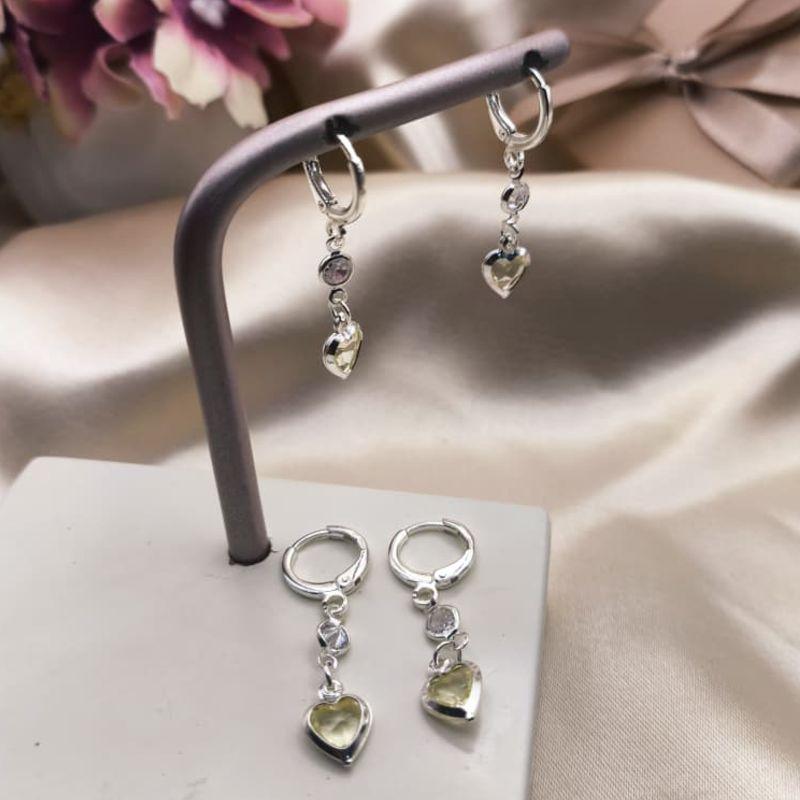 BRINCO ARTICULADOR COM CORAÇÃO E VEDRA AMARELA