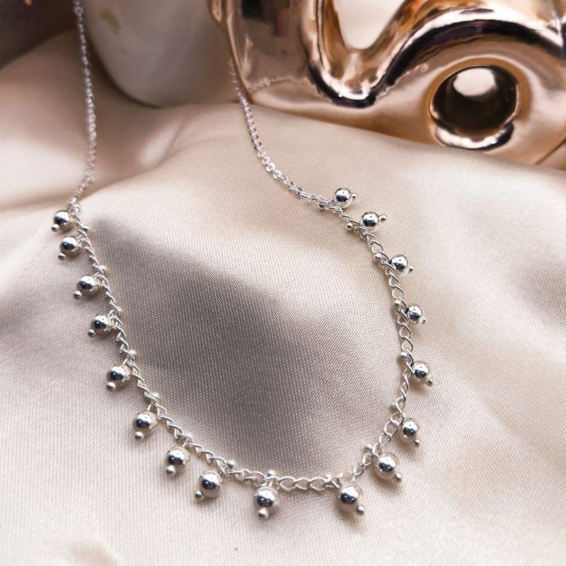 CHOKER COM ESFERAS E NAS PONTAS MICRO ESFERAS