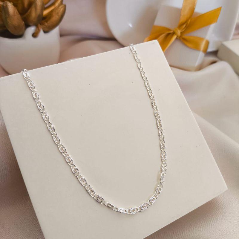 CHOKER COM FORMATO DE CLIPER