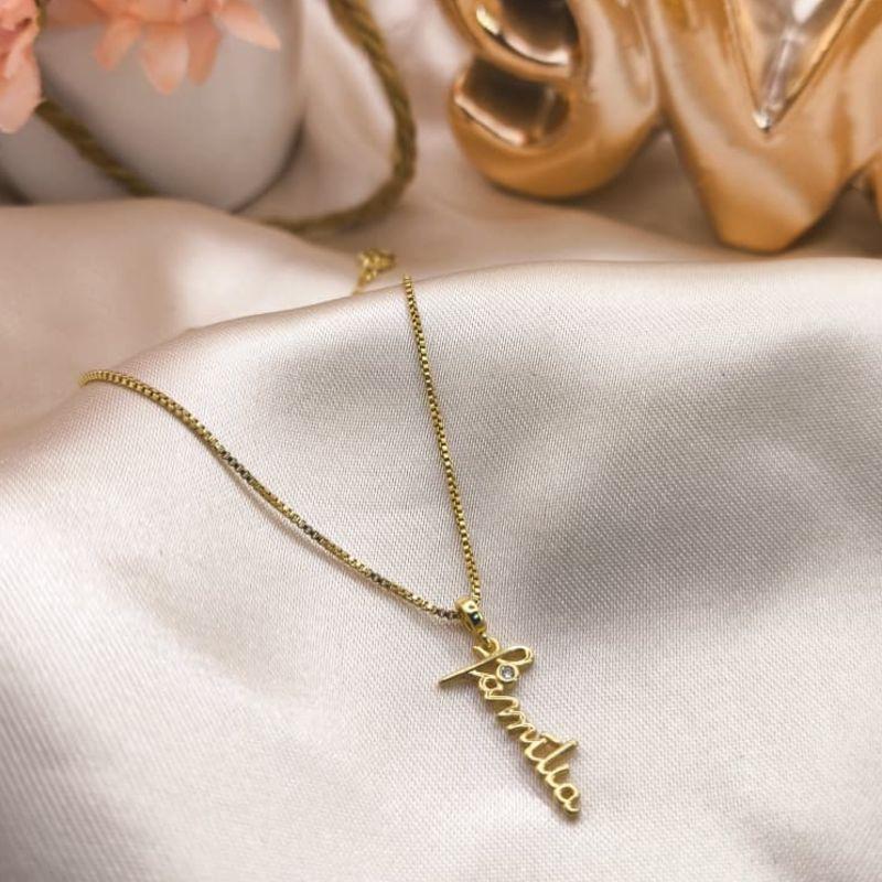 COLAR COM NOME FAMILIA LISO