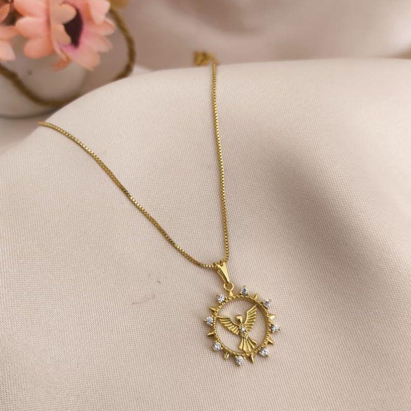 COLAR ESPIRITO SANTO COM PEDRAS DE ZIRCONIA AO REDOR