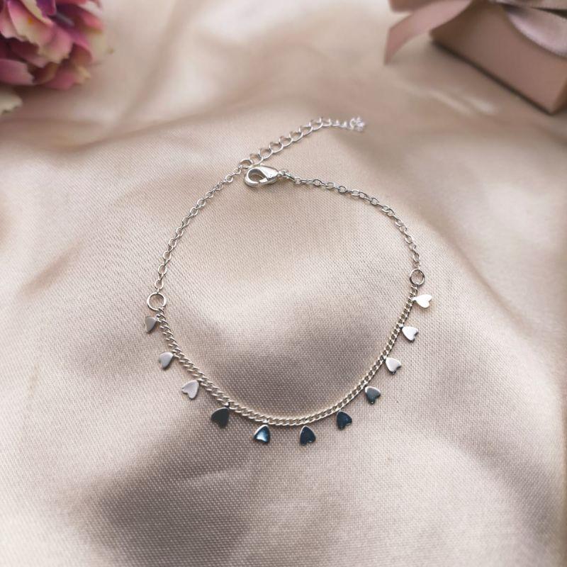 PULSEIRA ELO GROUMET COM CORAÇÕES PENDURADOS