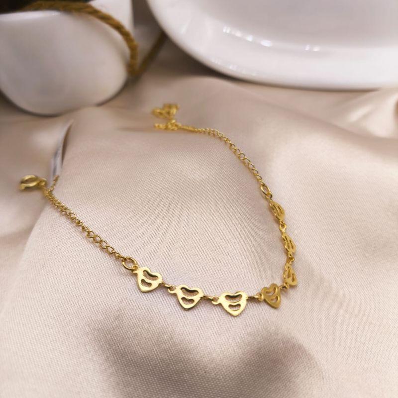 TORNOZELEIRA ELO GROUMET COM CORAÇÕES VAZADOS