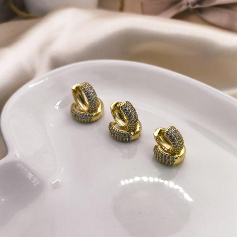 TRIO DE ARGOLA COM 4 FILAS CRAVEJADO EM MICRO ZIRCONIAS P,M,G