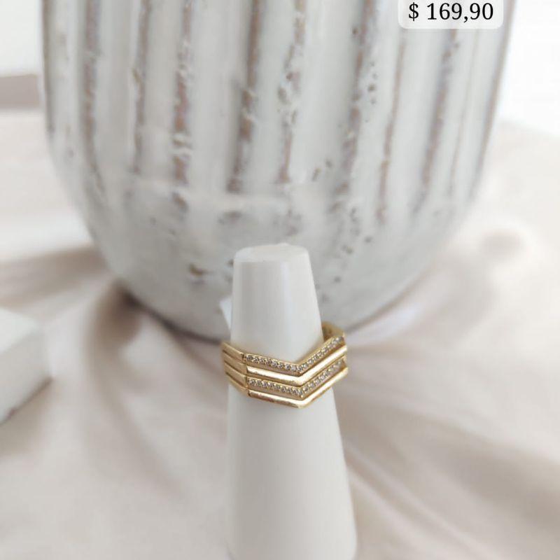 ANEL 4 EM 1 DETALHE EM V LISO E CRAVEJADO ZIRCONIA