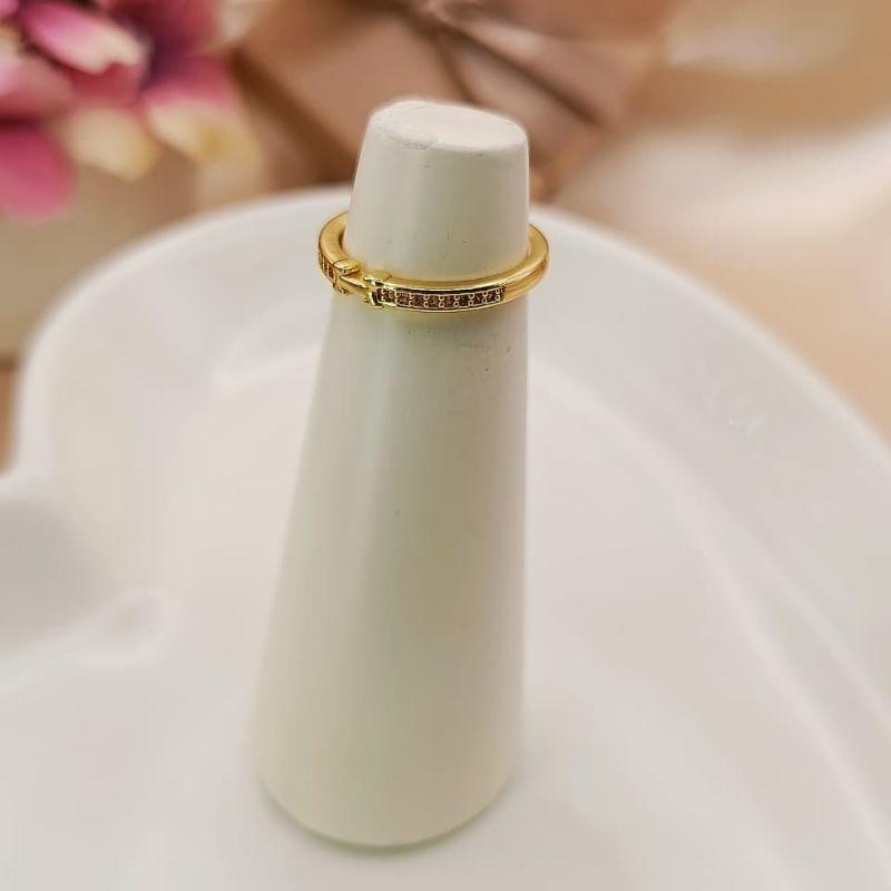 ANEL CRAVEJADO EM MICRO ZIRCONIA SEPARADO POR UM T