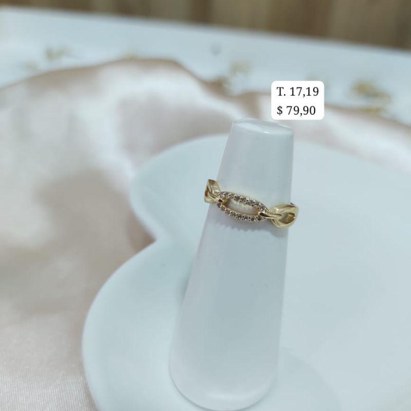 ANEL DETALHES OVAL VAZADO LISO E CAVEJADO ZIRCONIA