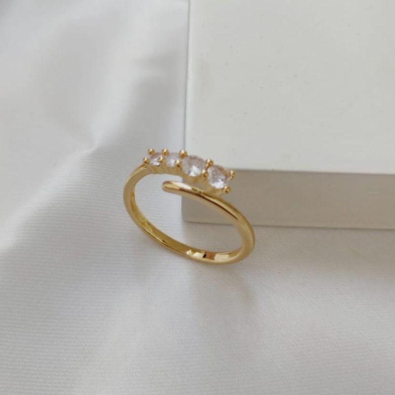 ANEL REGULAVEL COM 4 PEDRAS DE ZIRCONIA REDONDA