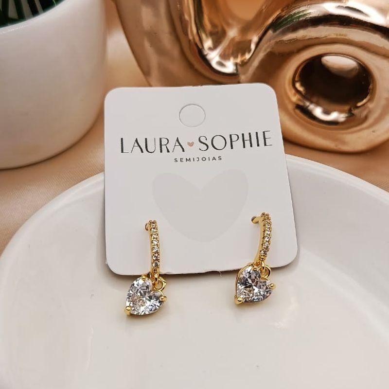 ARGOLA CRAVEJADA EM MICRO ZIRCONIA COM CORAÇÃO DE PENDURADO