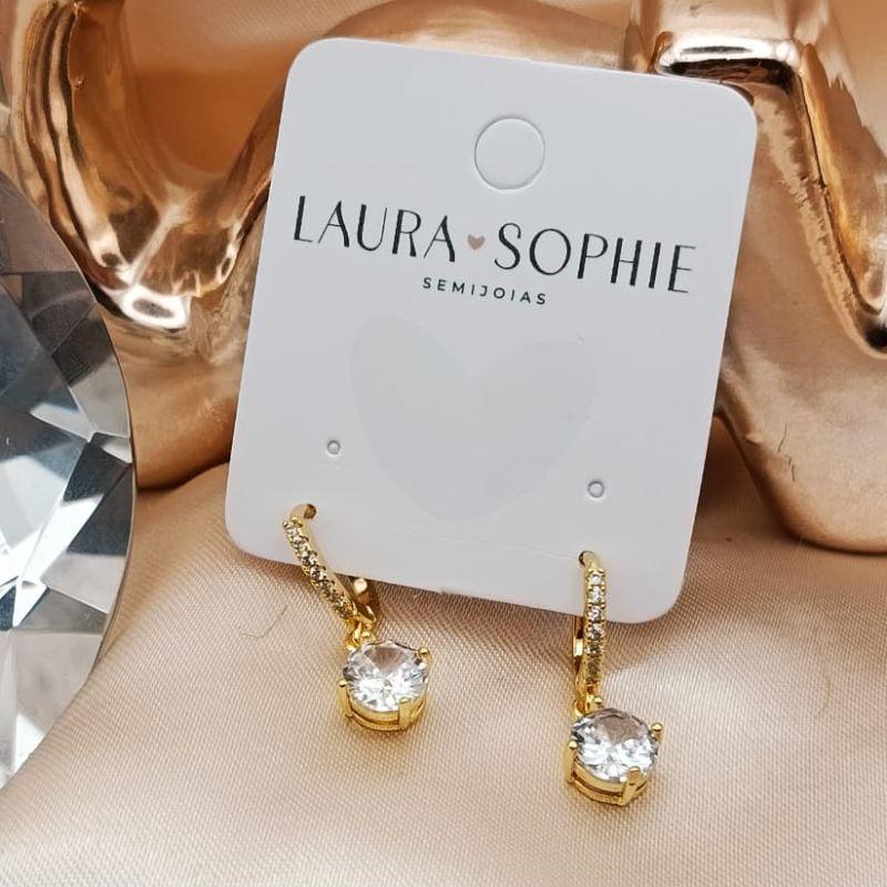 ARGOLA CRAVEJADA EM MICRO ZIRCONIA COM PONTO DE PENDURADO