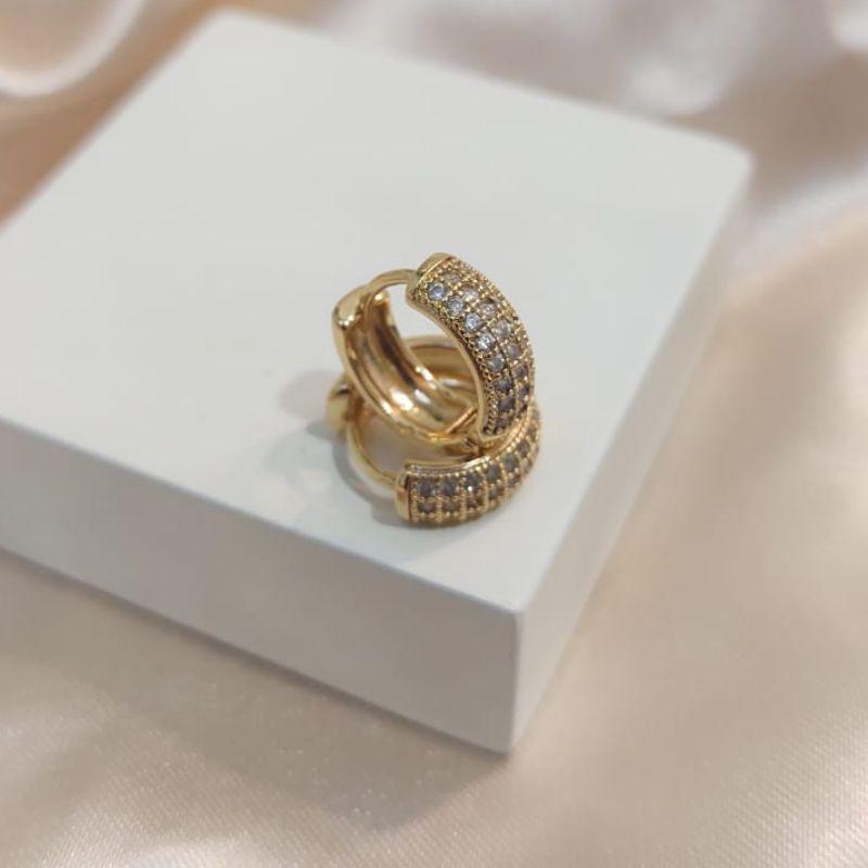 BRINCO ARGOLA COM 3 FILA DE ZIRCONIA 14MM