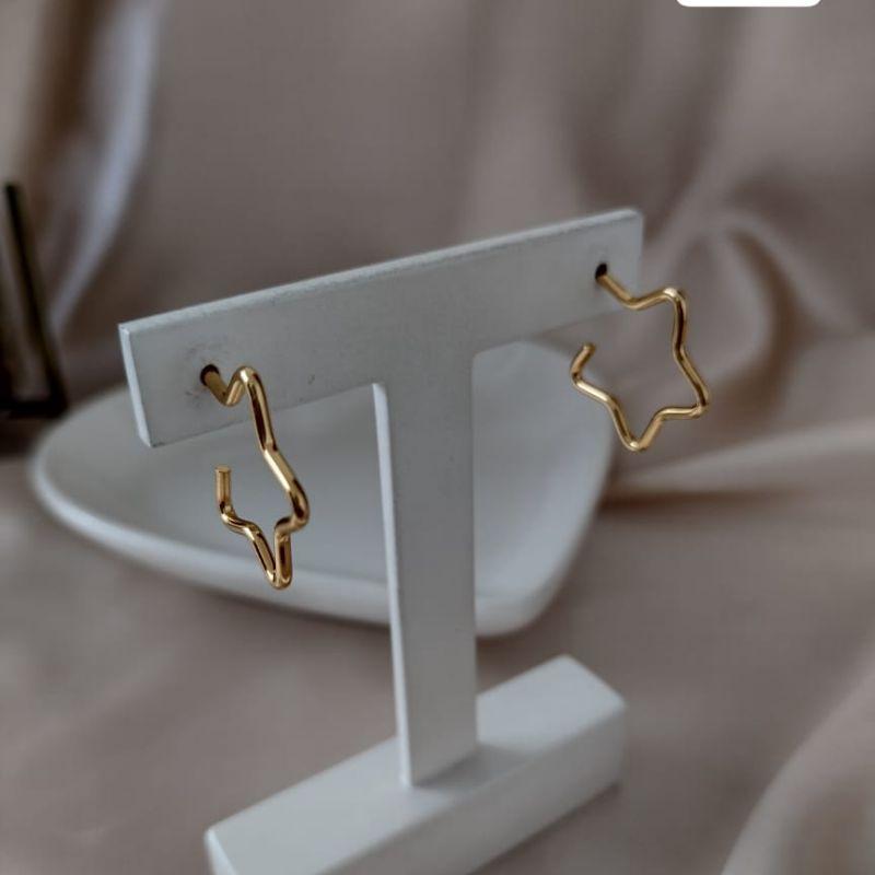 BRINCO ARGOLA ESTRELA LISA