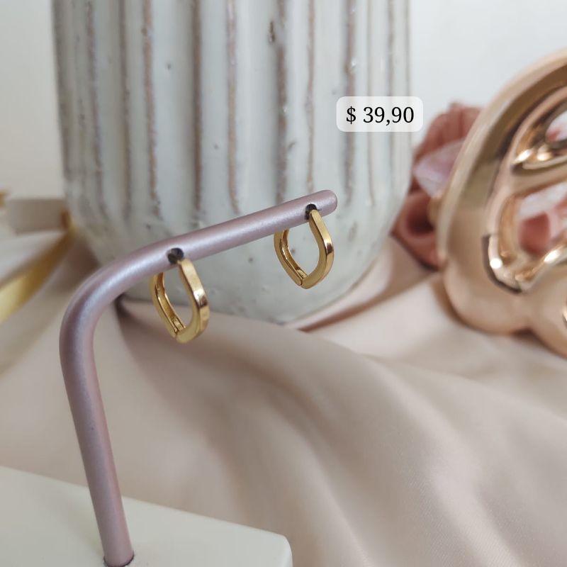 BRINCO ARGOLA QUADRADA LISA G