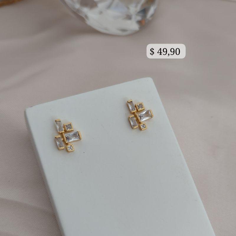 BRINCO COM FORMAS RETANGULAR E QUADRADA E PEDRAS DE ZIRCONIA