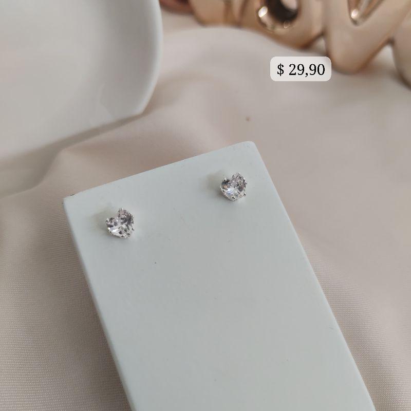 BRINCO CORAÇÃO PONTO DE LUZ CAIXA ABERTA PEDRA DE ZIRCONIA B. PRATA 925