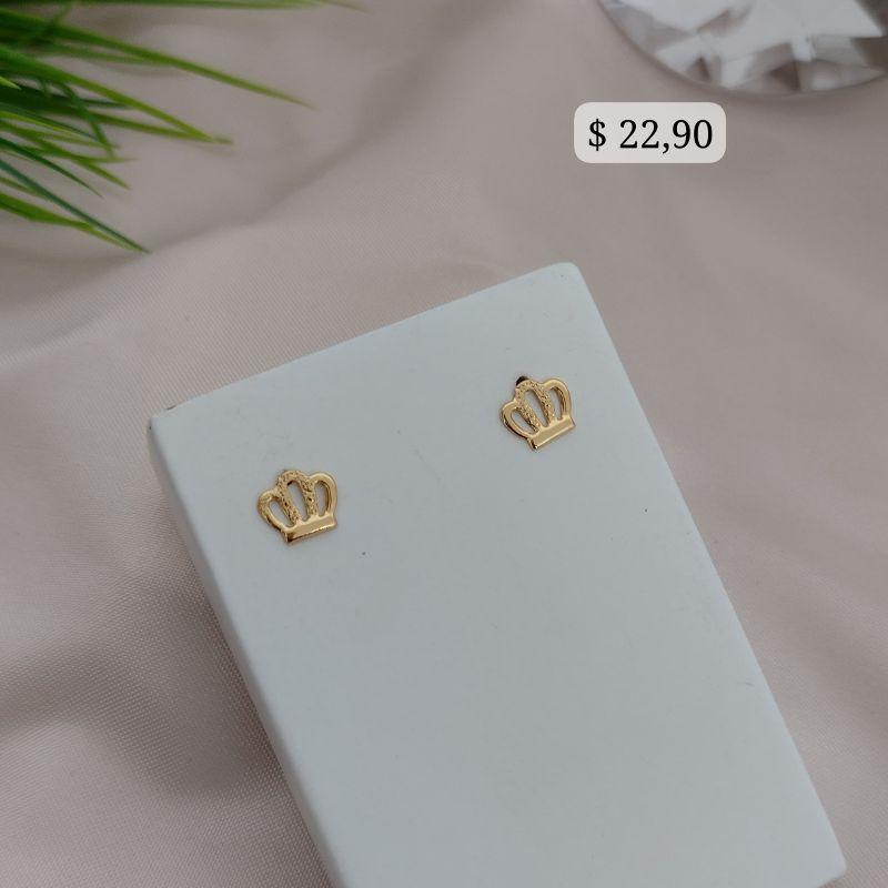 BRINCO COROA CHAPINHA VAZADA LISA E FOSCA