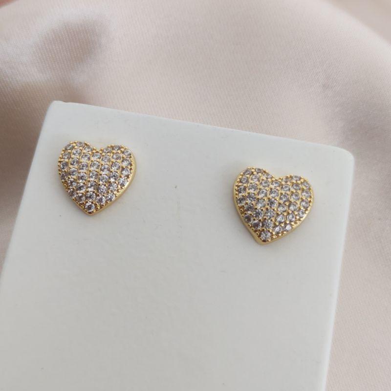 BRINCO DE CORAÇÃO CRAVEJADO EM MICRO ZIRCONIA 12MM
