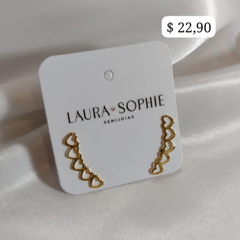 BRINCO EARCUFF 5 CORAÇÕES VAZADOS