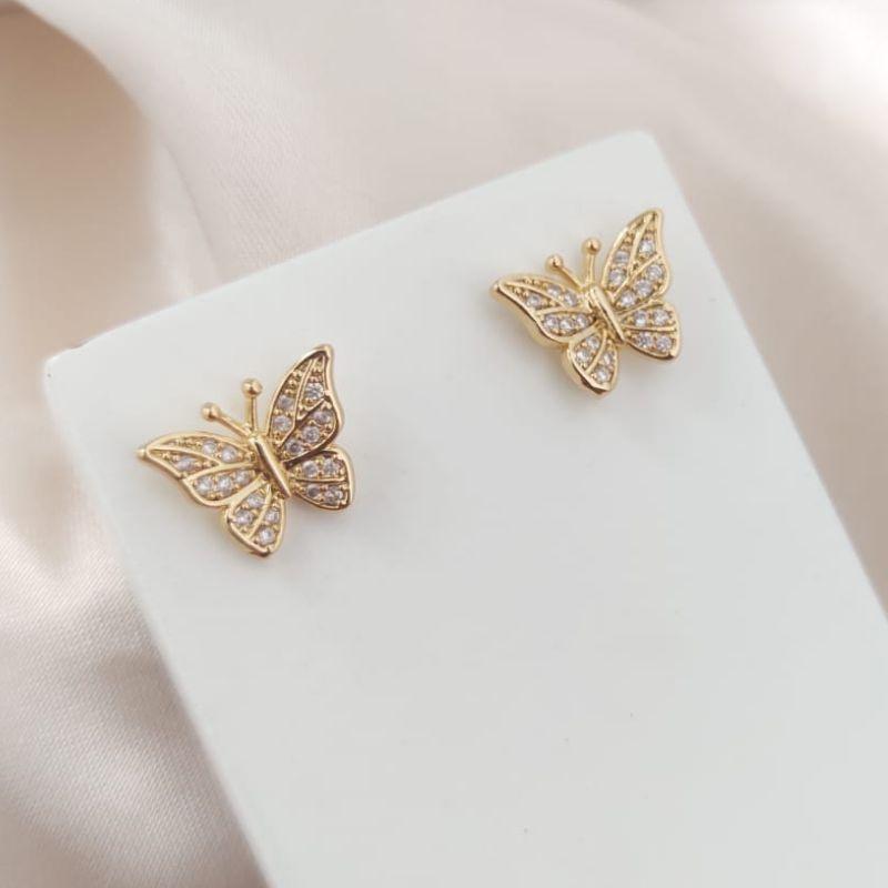 BRINCO EM FORMA DE BORBOLETA COM 2 ANTENINHAS CRAVEJADA EM MICRO ZIRCONIA