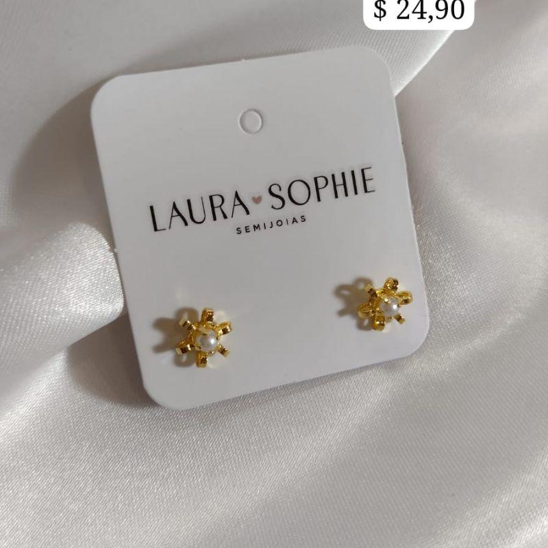 BRINCO FLOR COM PÉROLA