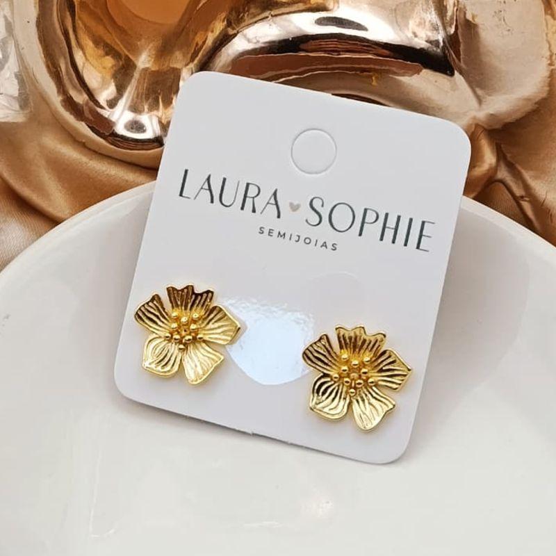 BRINCO FLOR COM PETALS LISTRADAS E MINI ESFERAS NO CENTRO