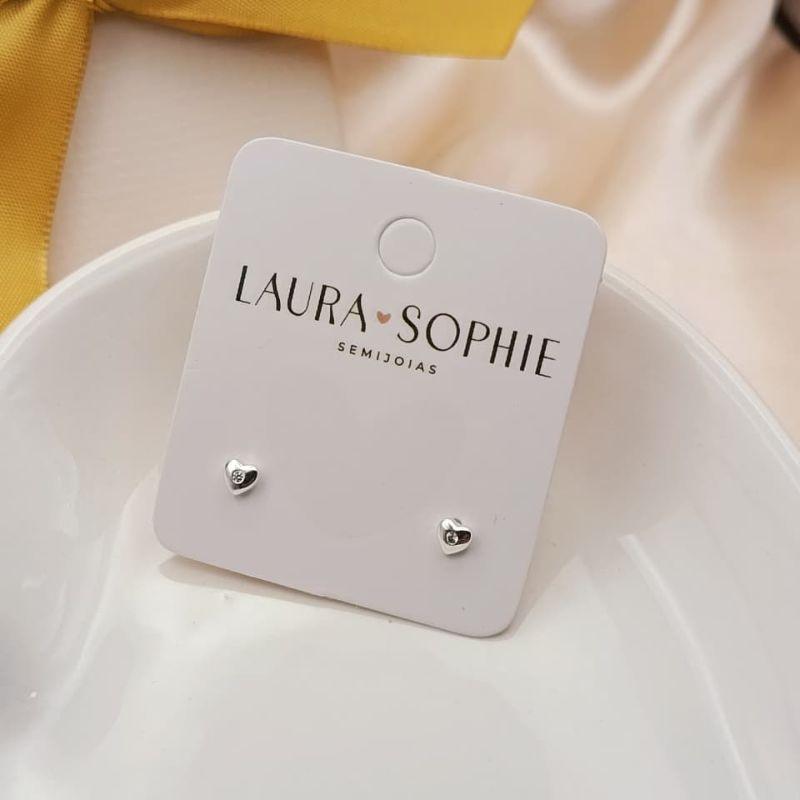 BRINCO MINI CORAÇÃO COM PONTO DE LUZ NO MEIO